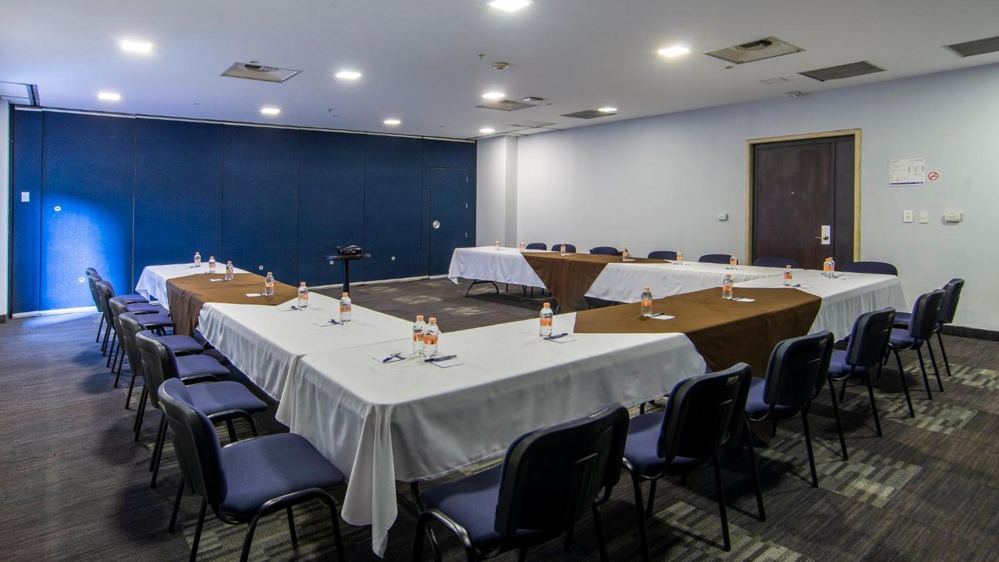 Holiday Inn Express Mexico Santa Fe By Ihg Zewnętrze zdjęcie