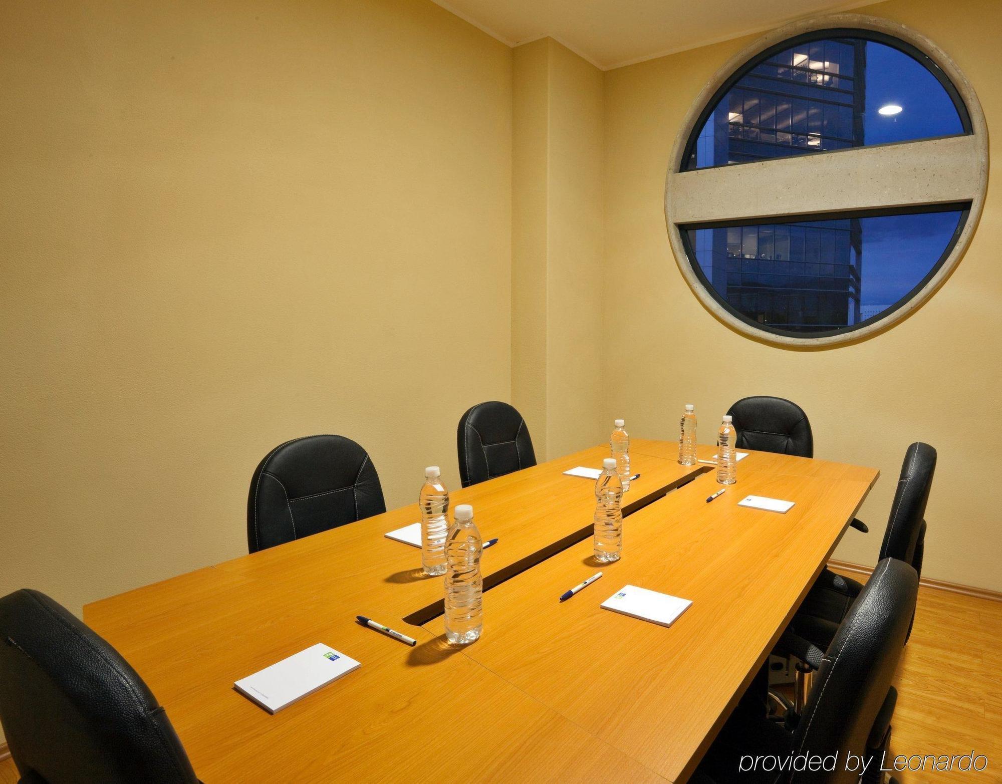 Holiday Inn Express Mexico Santa Fe By Ihg Zewnętrze zdjęcie