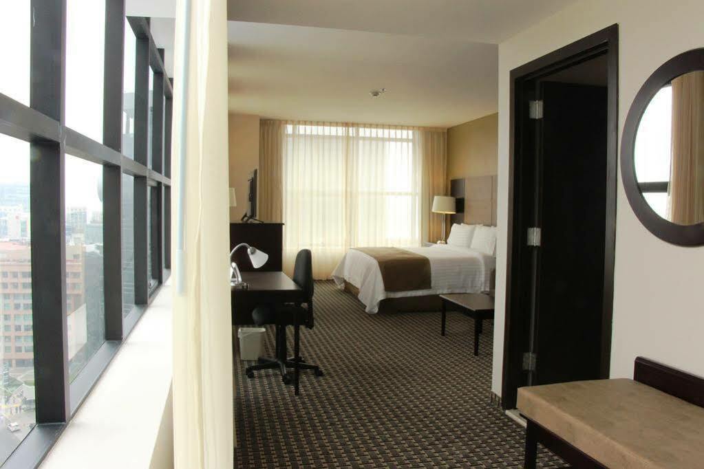 Holiday Inn Express Mexico Santa Fe By Ihg Zewnętrze zdjęcie